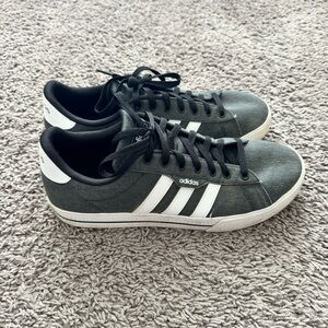 Men’s Adidas Daily 2.0 Sneaker in Gray Size 11.5